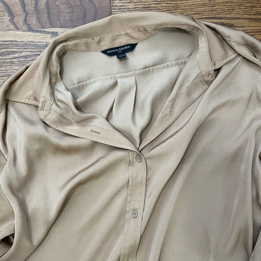 Banana Republic Factory Latte Silky Oversized Shirt
